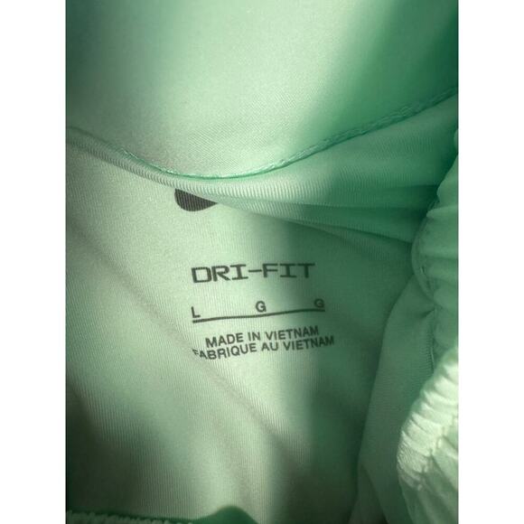 Nike Women's Dri-FIT Mid-Rise 3 inch Lined Shorts NWT Size Large Vapor Green - Picture 10 of 12